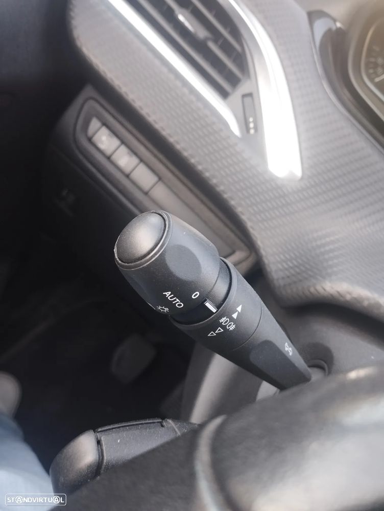 Peugeot 208 1.2 PureTech Access - 9