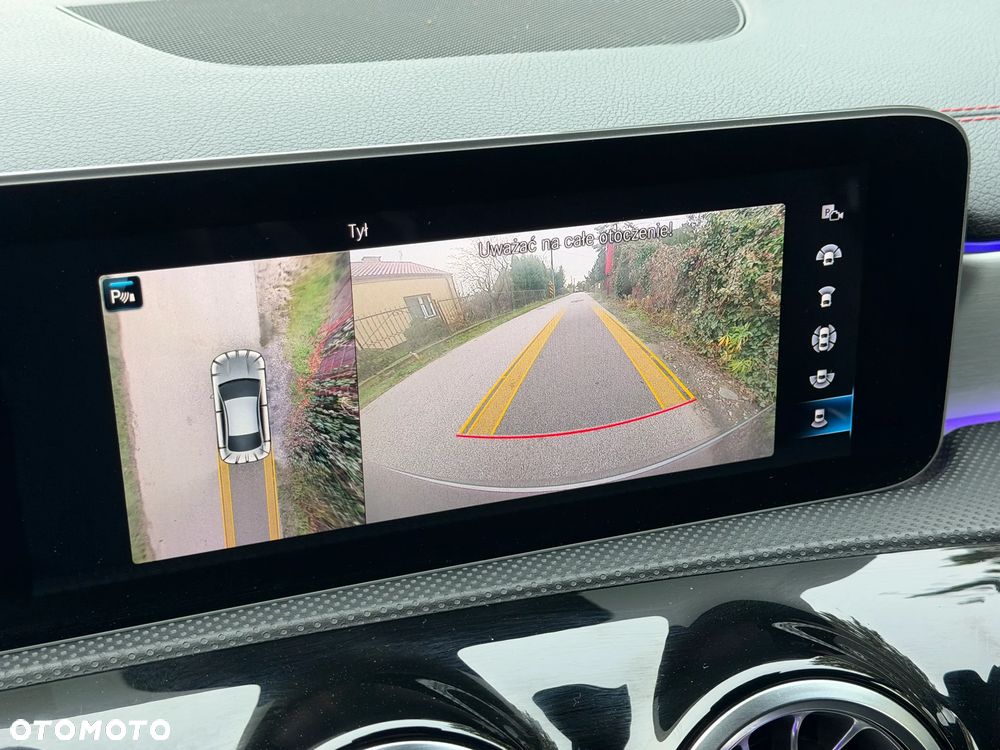 Mercedes-Benz CLA 200 4-Matic AMG Line 8G-DCT - 16