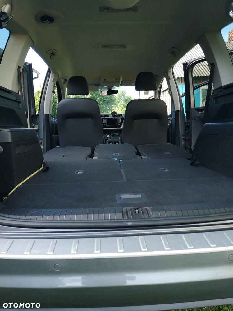 Volkswagen Touran 1.6 TDI BMT SCR Trendline - 16