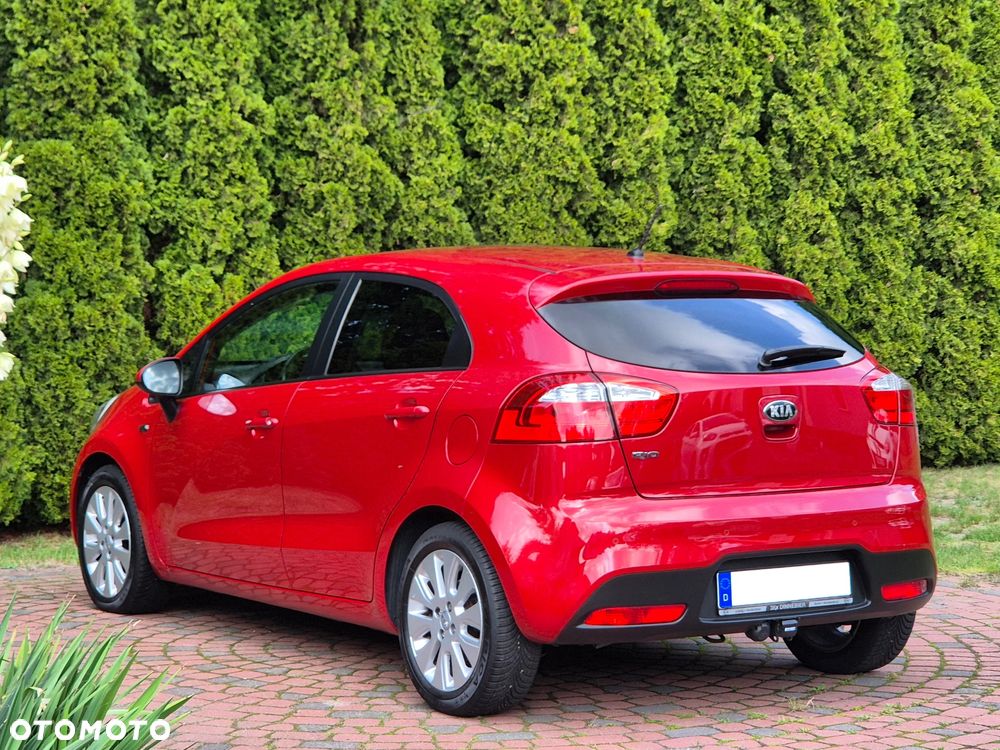 Kia Rio 1.2 Dream Team Edition - 22