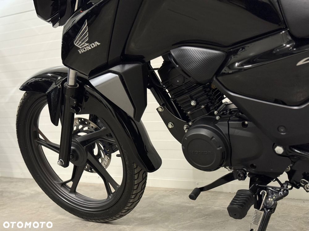 Honda CB - 32