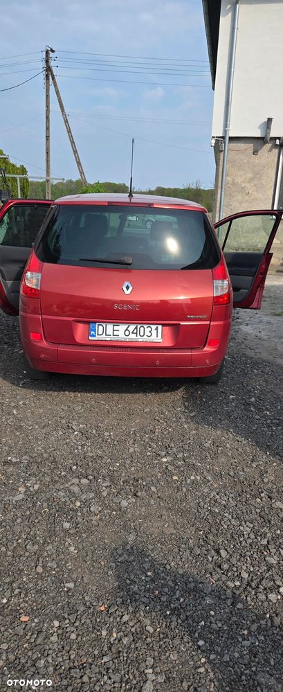 Renault Scenic 2.0 16V Confort Privilege - 10