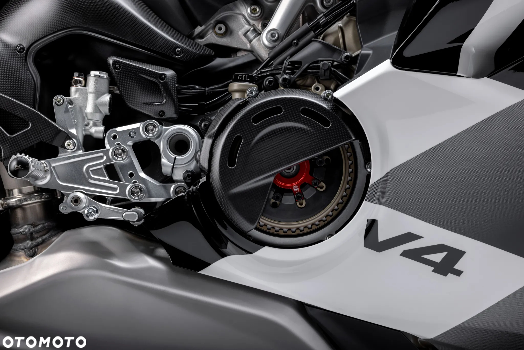 Ducati Panigale V4S - 13