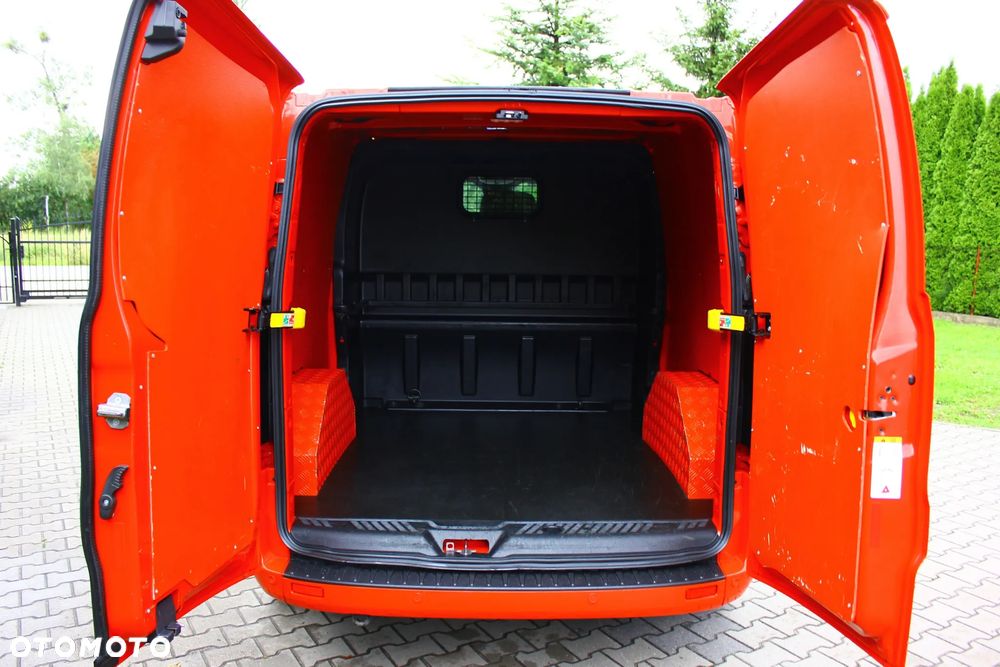 Ford TRANSIT CUSTOM BRYGADÓWKA LONG 6 OSÓB AUTOMAT 2.0 TDCI 170KM LIMITED - 39
