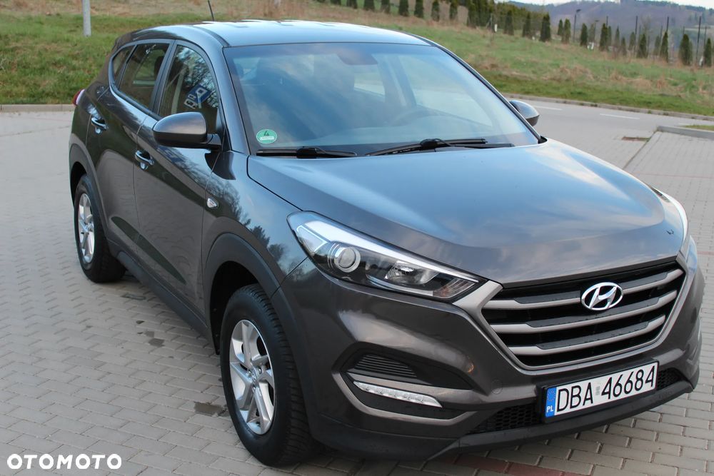 Hyundai Tucson 1.7 CRDI BlueDrive GO 2WD - 11
