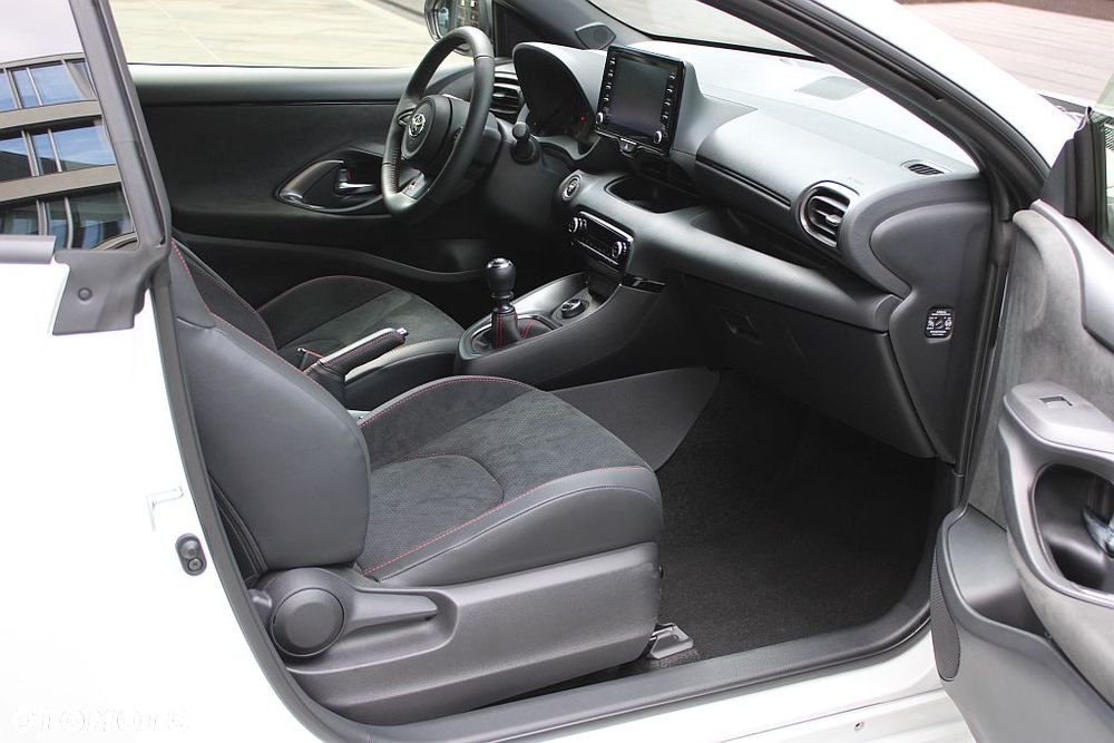 Toyota Yaris GR - 14
