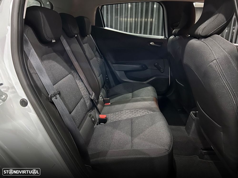 Renault Clio 1.6 E-Tech Intens - 29