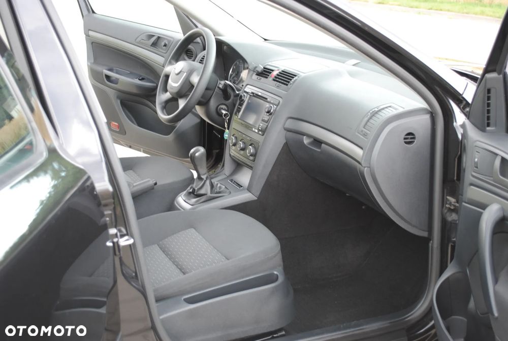 Skoda Octavia 1.6 Elegance - 16