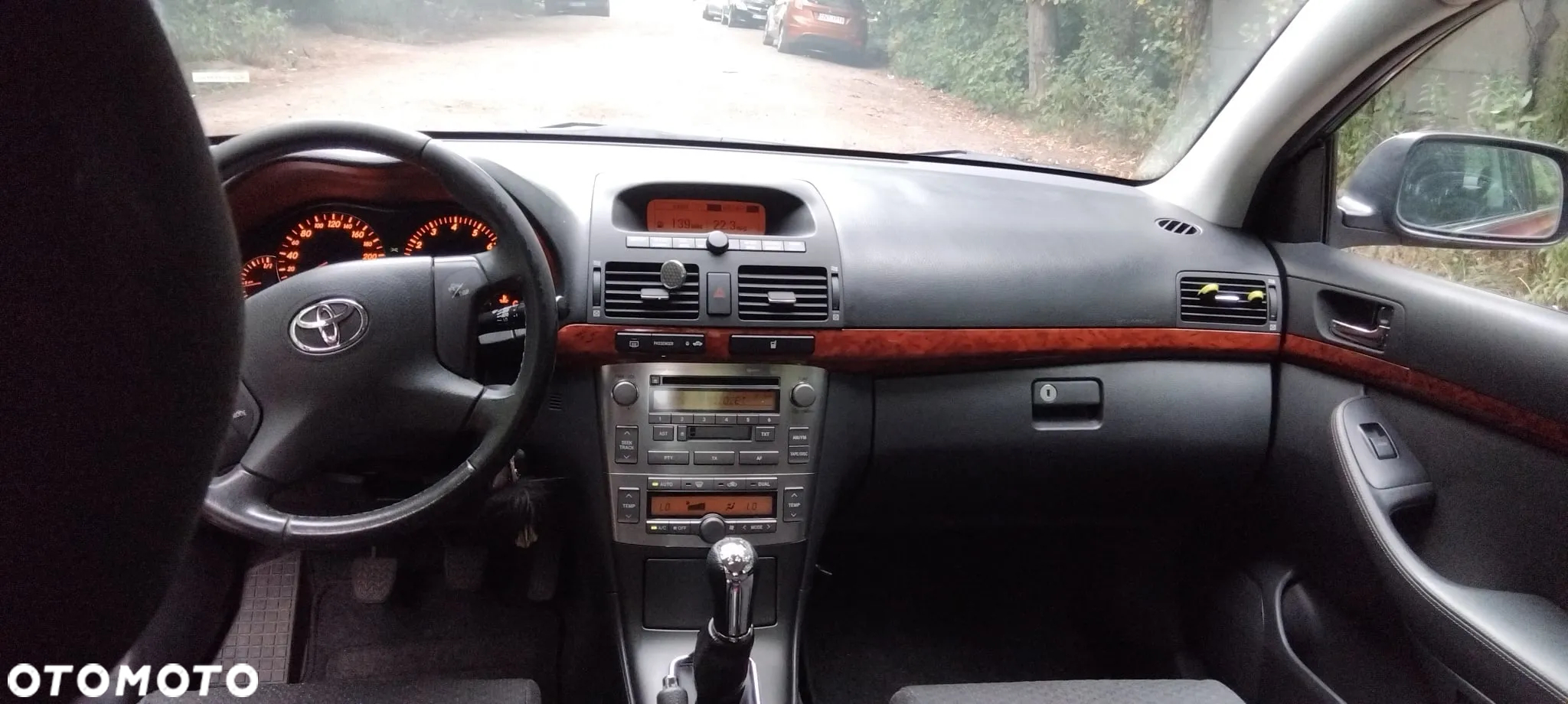 Toyota Avensis - 11