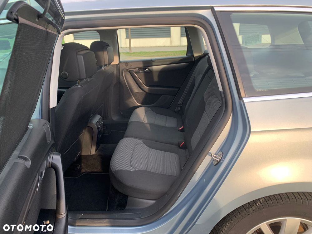 Volkswagen Passat Variant 1.6 TDI BlueMotion Technology Trendline - 26