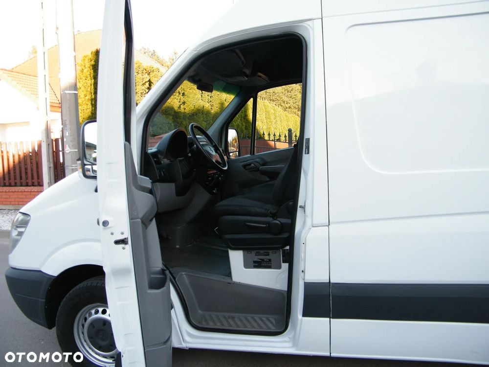 Mercedes-Benz Sprinter - 6