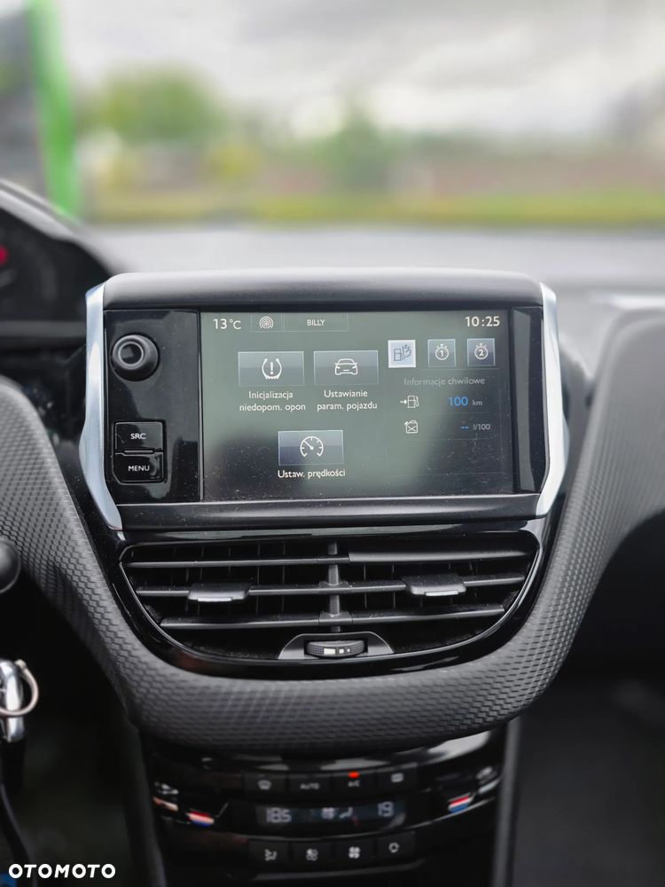 Peugeot 2008 1.2 Pure Tech Style - 14