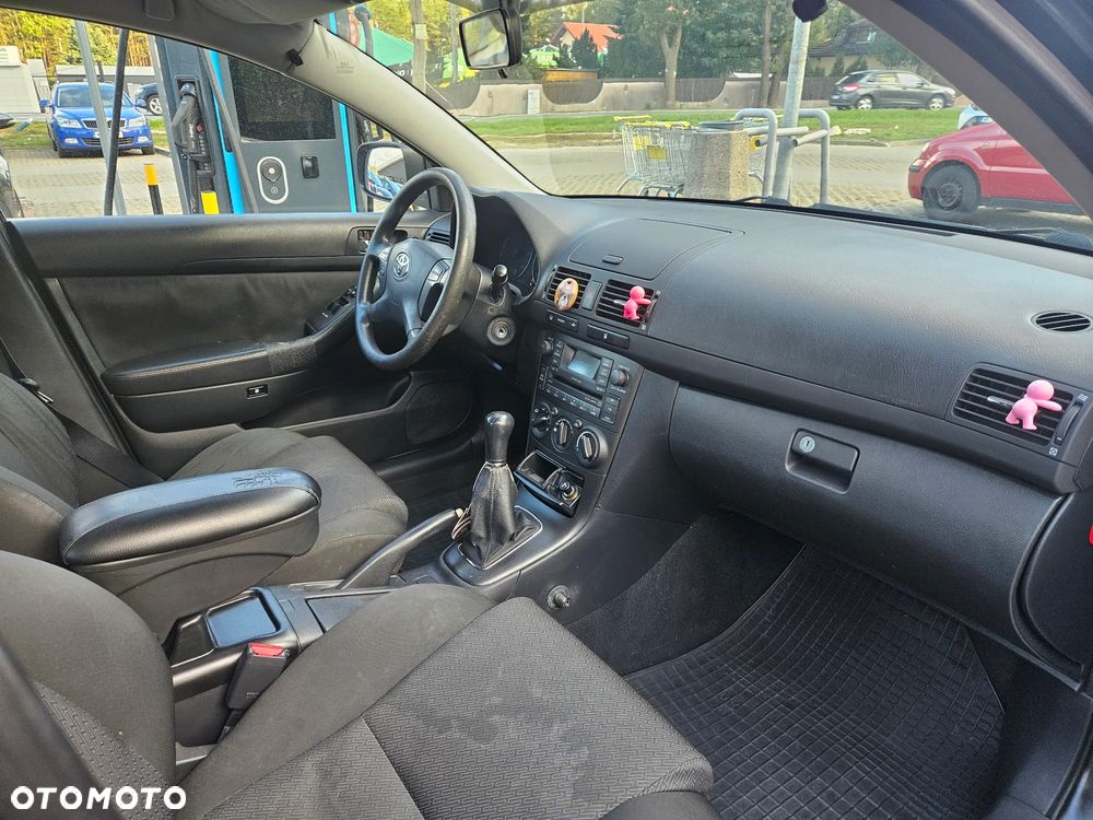 Toyota Avensis 1.8 VVT-i Luna - 6