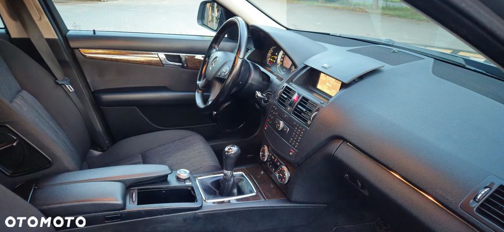 Mercedes-Benz Klasa C 200 Kompressor Elegance - 25