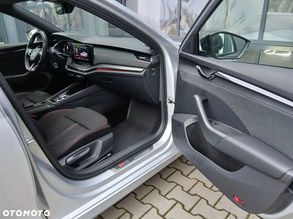 Skoda Octavia 2.0 TDI RS DSG - 18