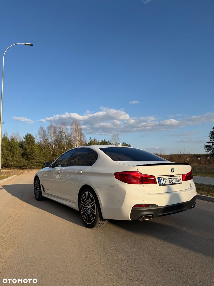 BMW Seria 5 520d xDrive - 9