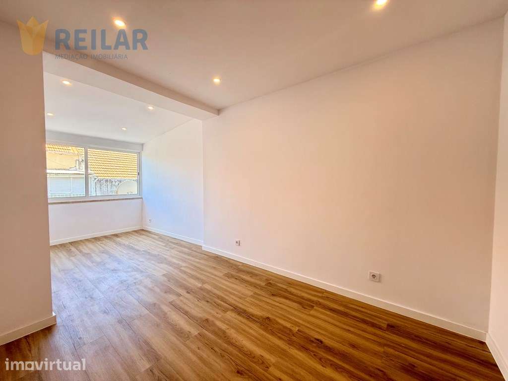 Queluz - T2 Remodelado - Grande imagem: 3/25