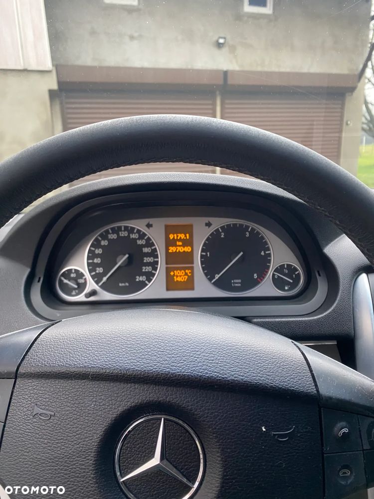 Mercedes-Benz Klasa B 200 CDI Autotronic - 9