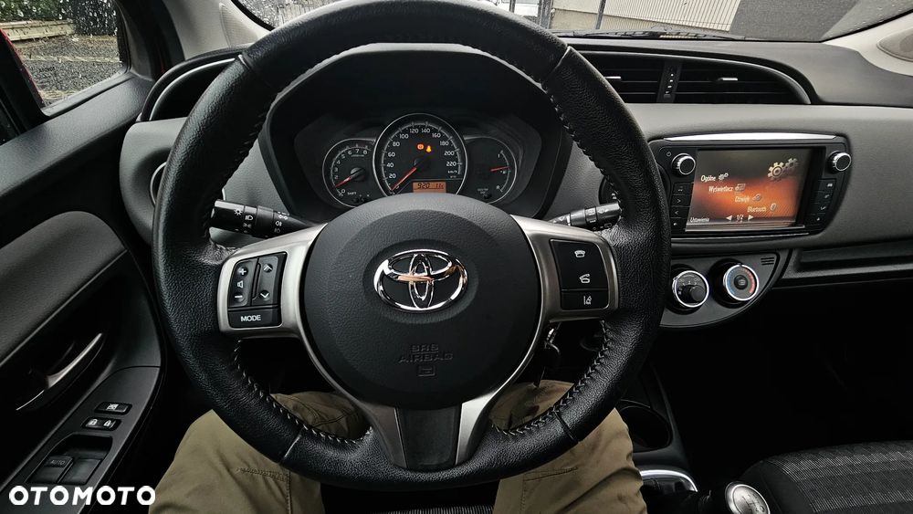 Toyota Yaris 1.0 Premium - 17