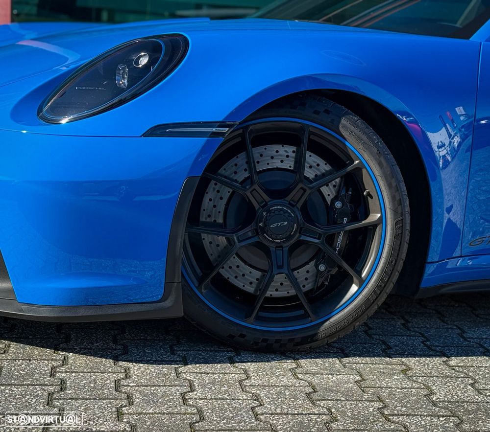 Porsche 911 Série F - 4