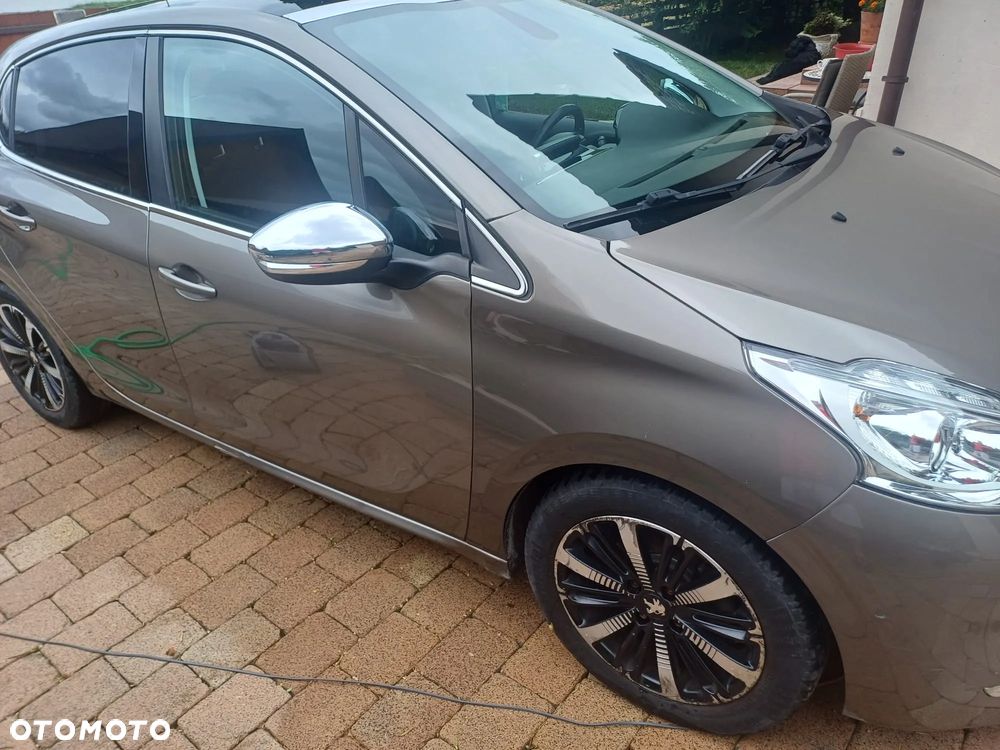 Peugeot 208 1.6 e-HDi Allure STT - 6