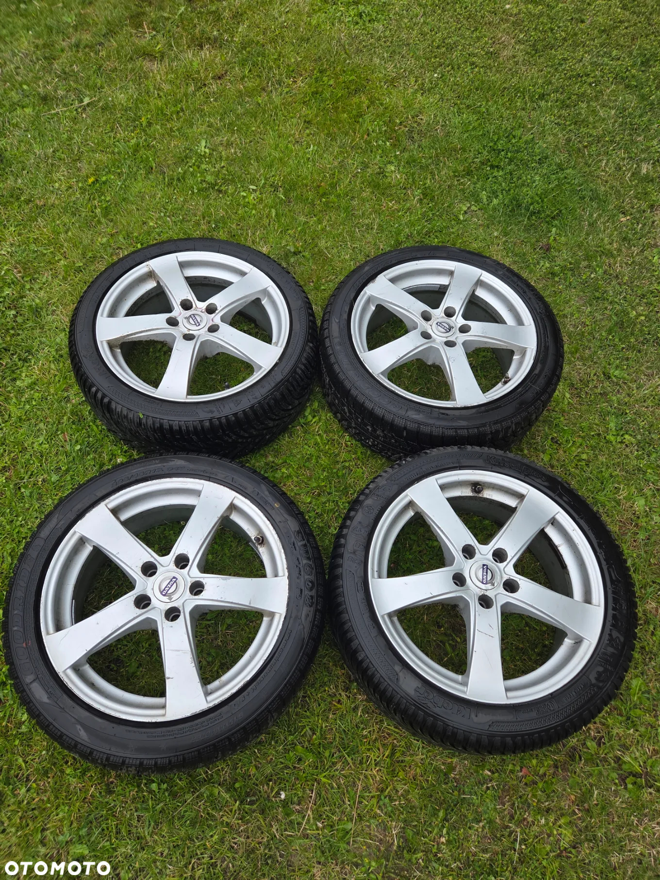 Volvo V40 D2 Drive-E R-Design Momentum - 10