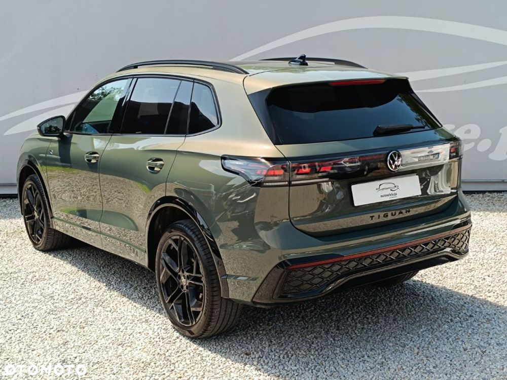 Volkswagen Tiguan - 16