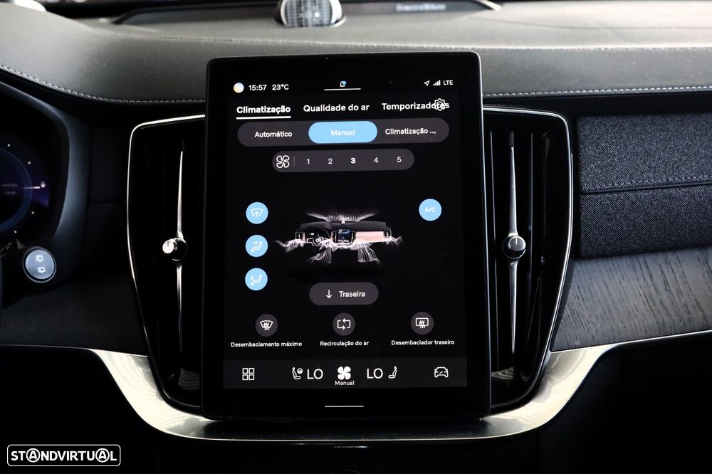 Volvo XC 90 T8 AWD Plus Bright - 32