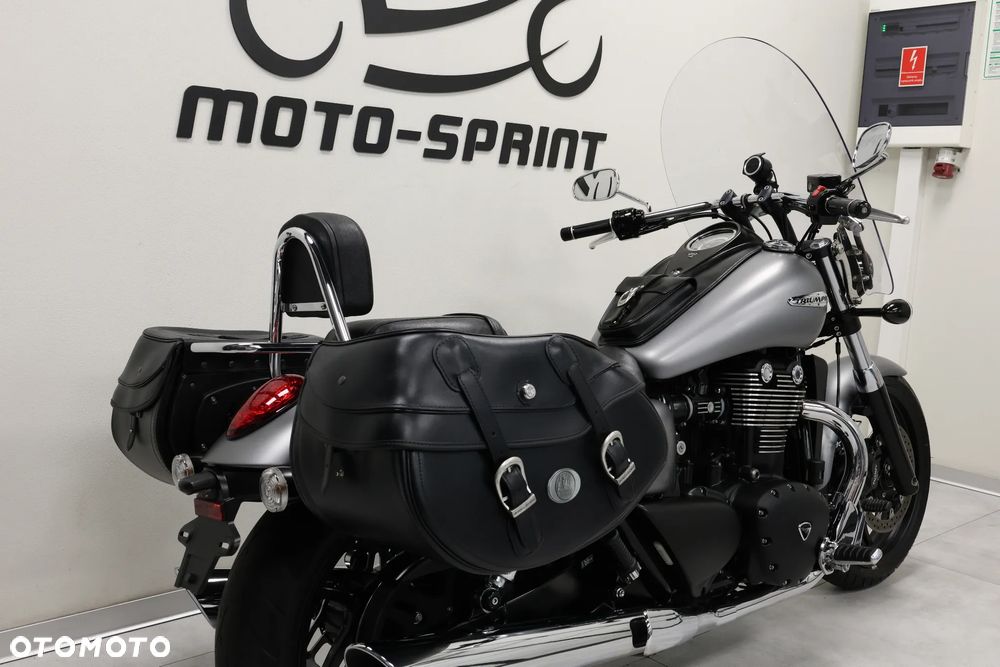 Triumph Thunderbird - 12