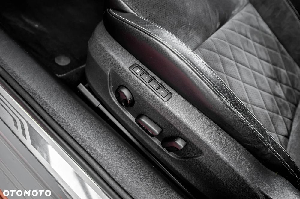 Skoda Superb 2.0 TSI DSG SportLine - 24
