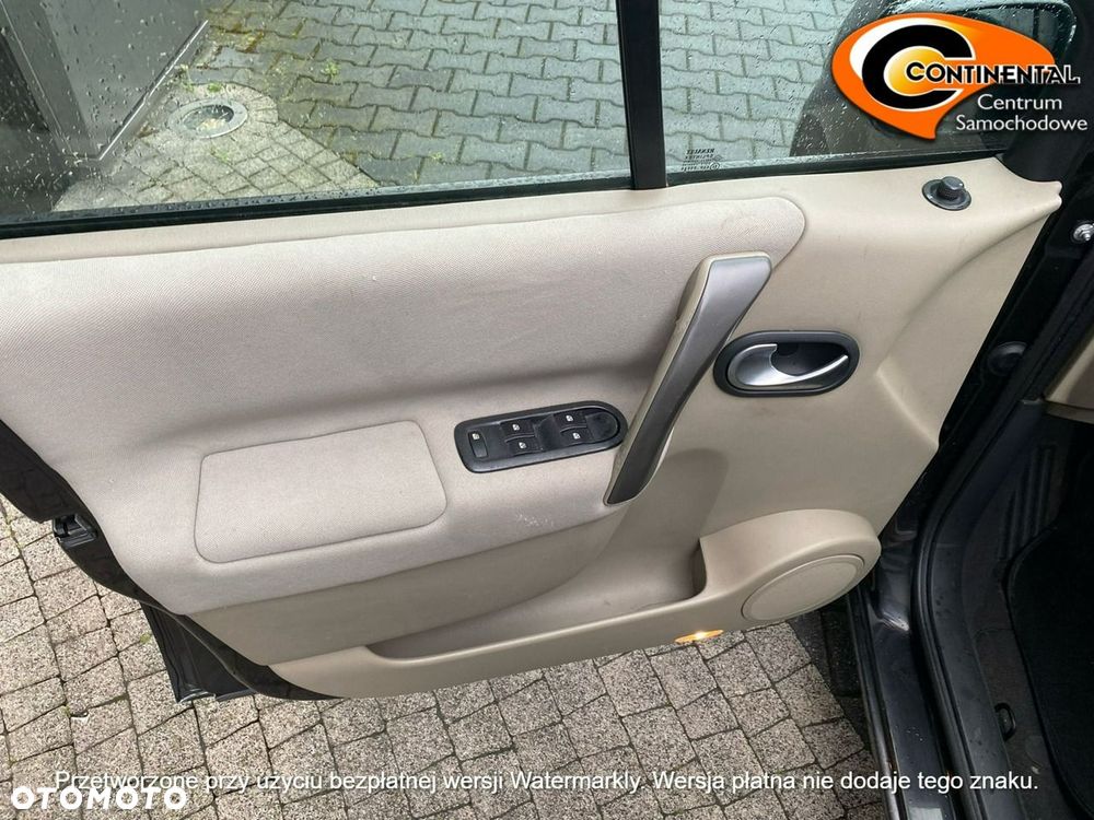 Renault Grand Scenic - 15