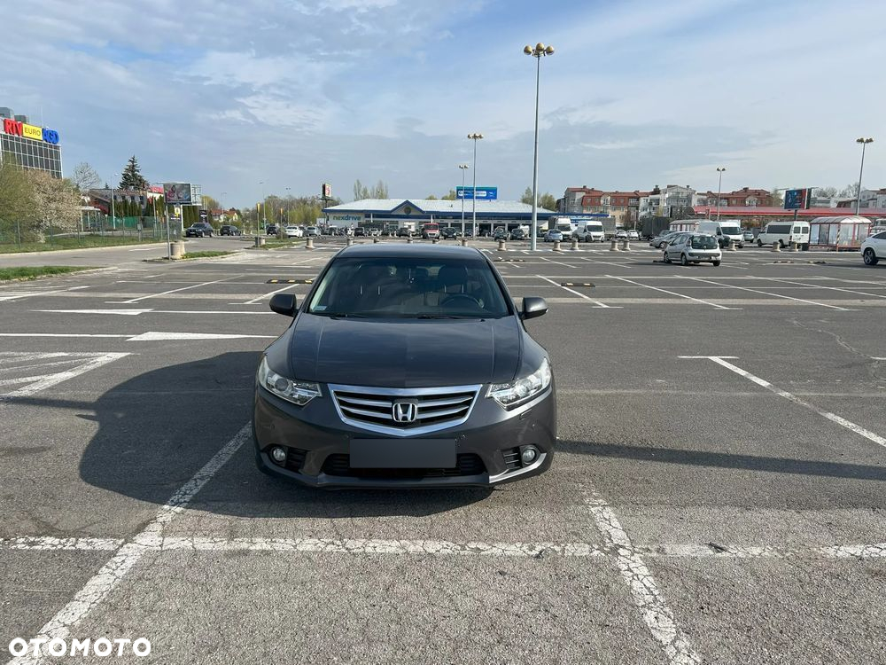 Honda Accord 2.0 Lifestyle - 9