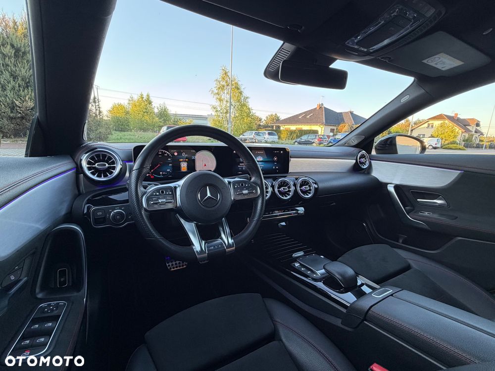 Mercedes-Benz CLA 200 AMG Line 7G-DCT - 11