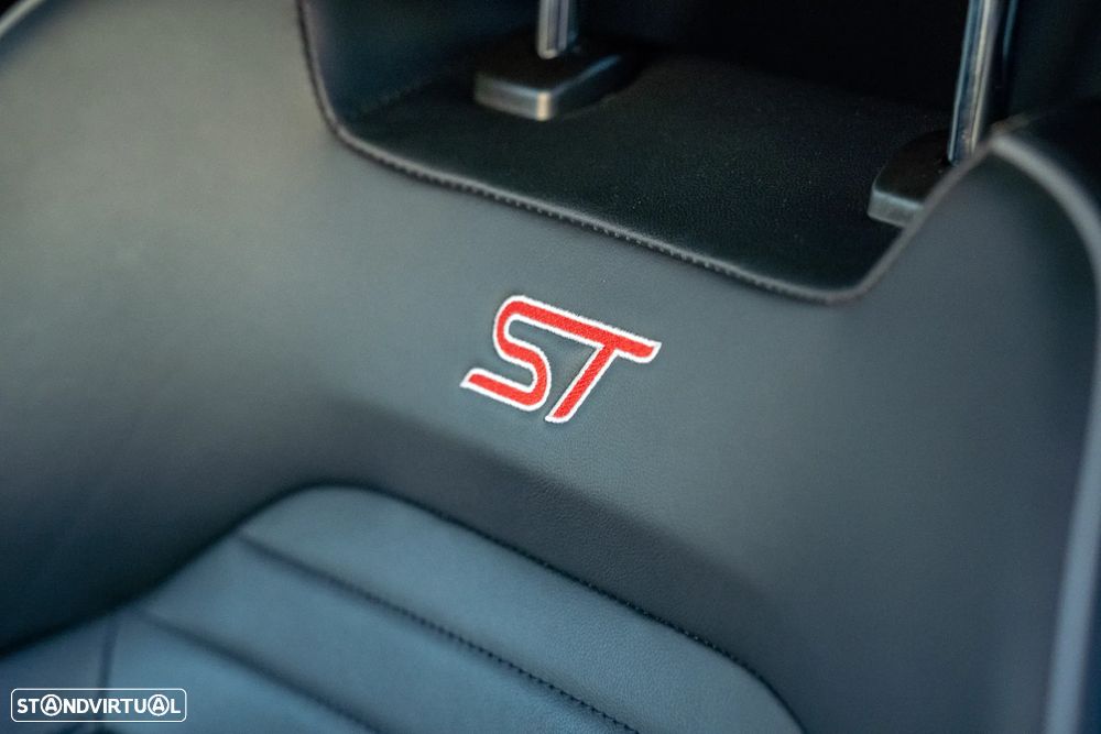 Ford Focus 2.3 EcoBoost ST3 - 17