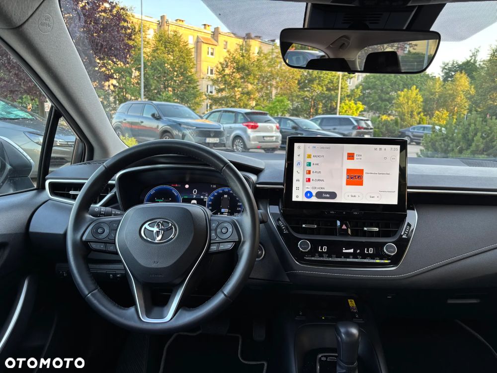Toyota Corolla 1.8 Hybrid Comfort - 17