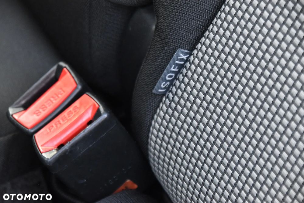 Kia Ceed 1.6 GDI DCT Platinum Edition - 17