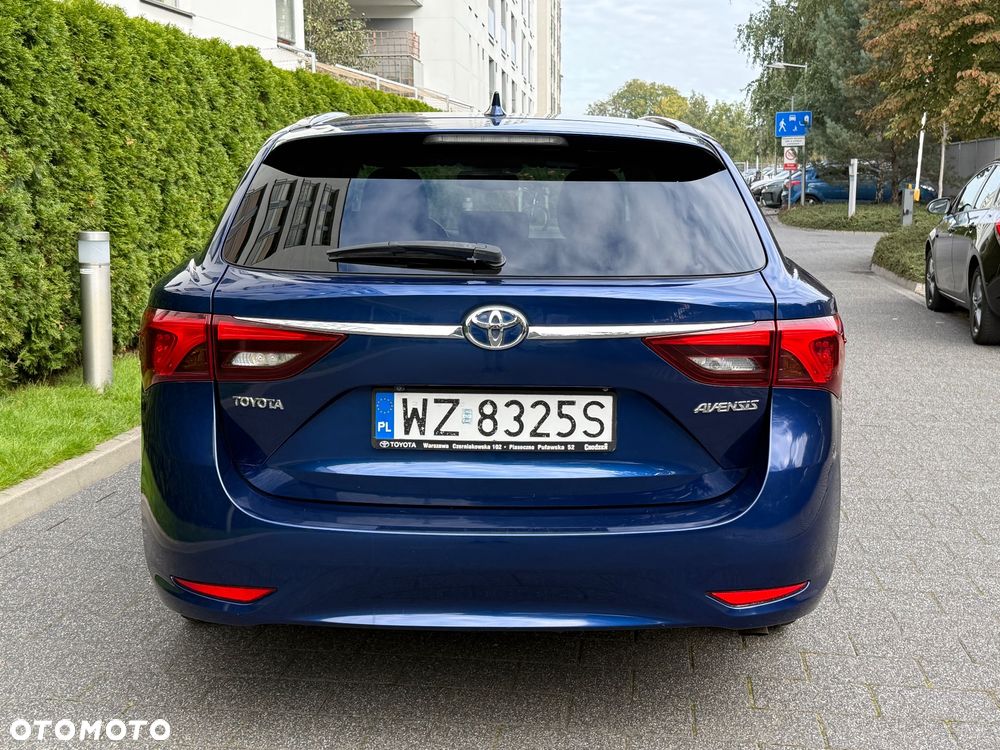 Toyota Avensis 2.0 D-4D Premium - 4