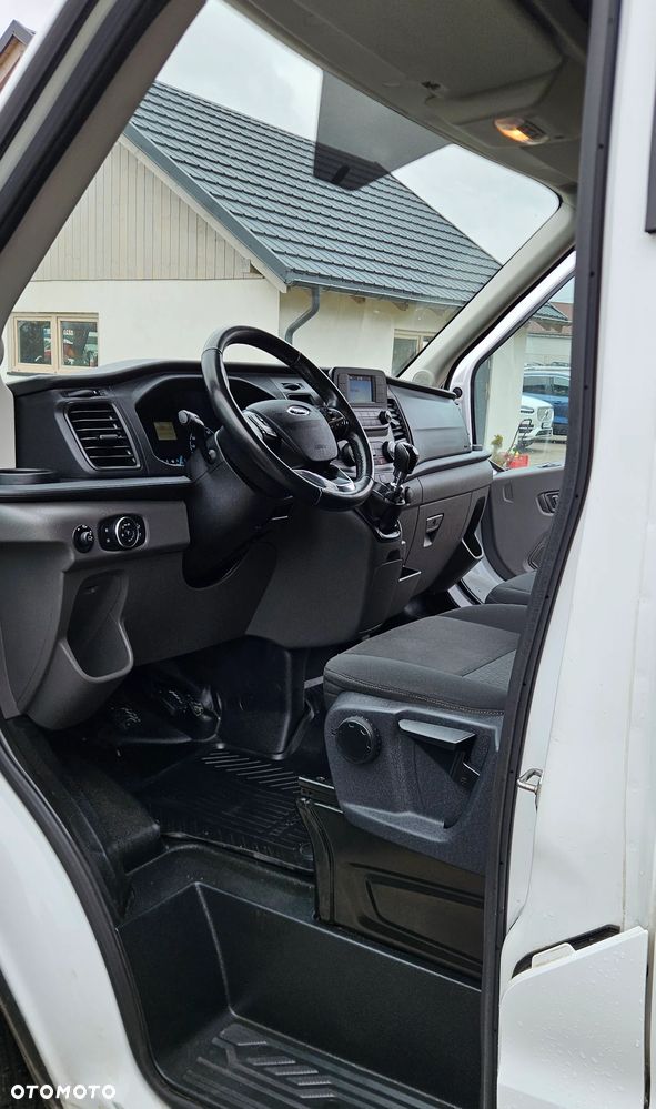 Ford Transit 2.0D 131KM L2H2 Klima Tempomat Kamera zarejestrowany w Polsce - 5