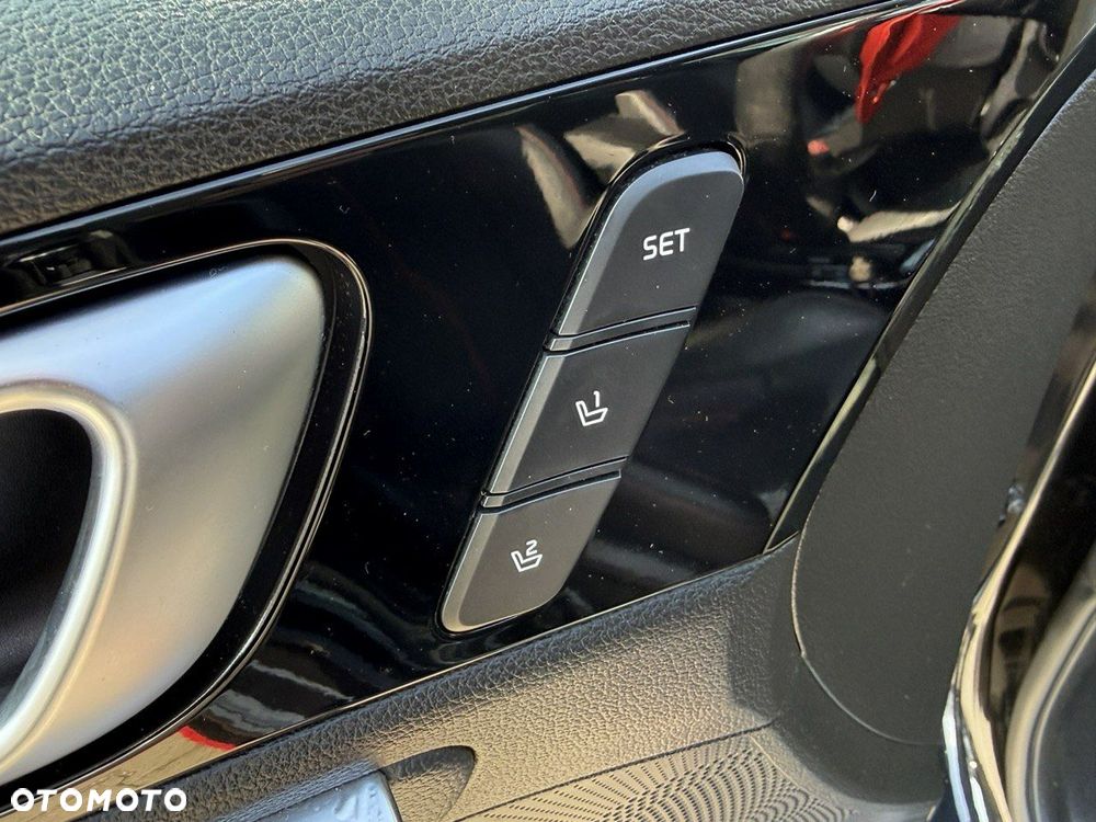 Kia Ceed 1.6 T-GDI GT DCT - 25