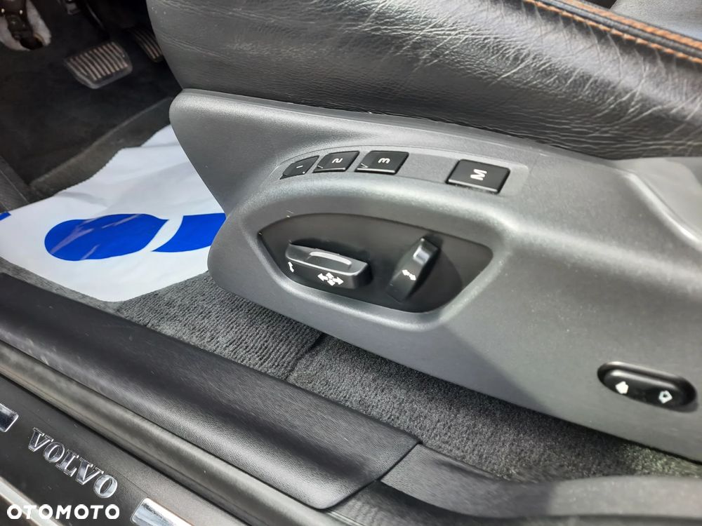 Volvo XC 60 D4 Geartronic Inscription - 28