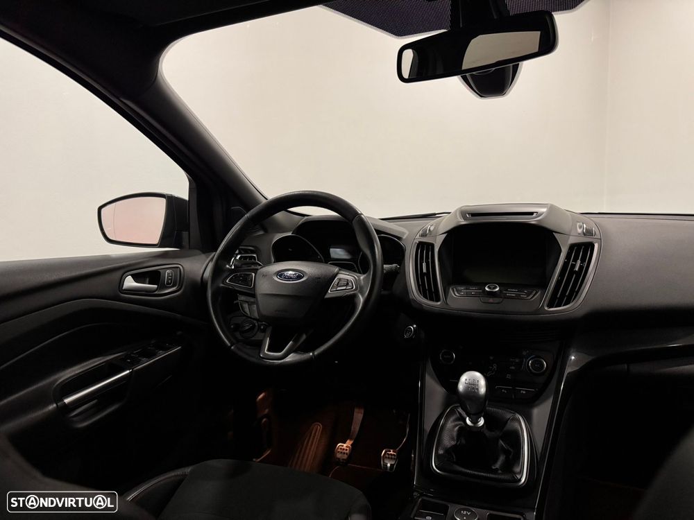 Ford Kuga 1.5 TDCi ST-Line Limited Edition - 27