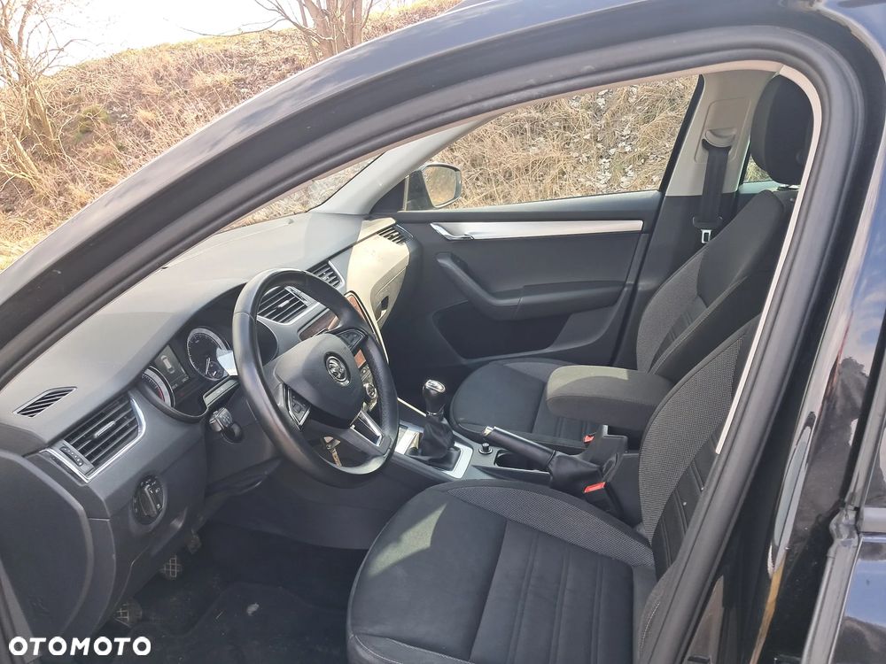 Skoda Octavia 1.6 TDI Premium Edition - 15