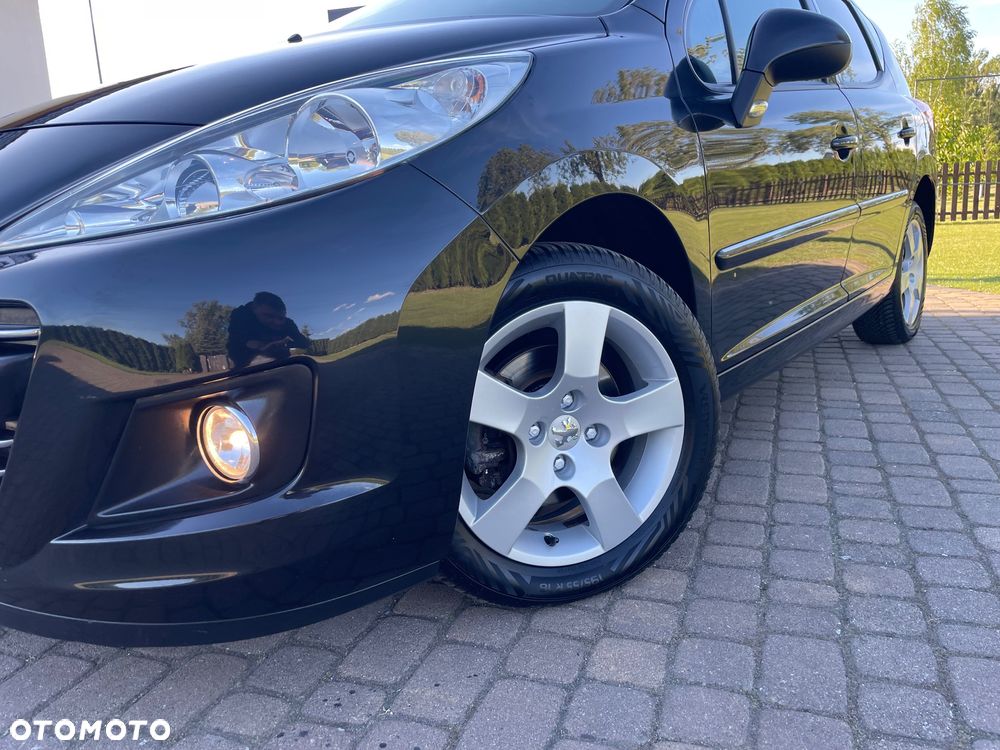 Peugeot 207 - 36