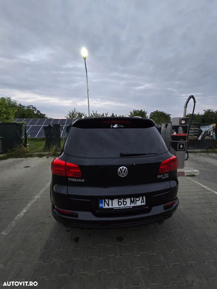 Volkswagen Tiguan - 2