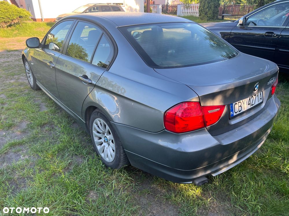 BMW Seria 3 318d DPF Edition Lifestyle - 4