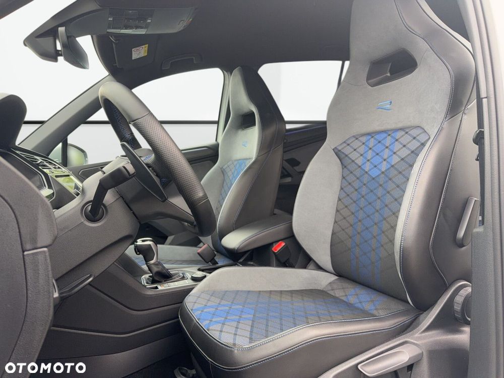 Volkswagen Tiguan - 10