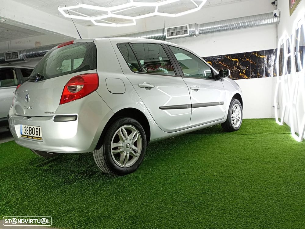 Renault Clio 1.2 16V Dynamique - 31