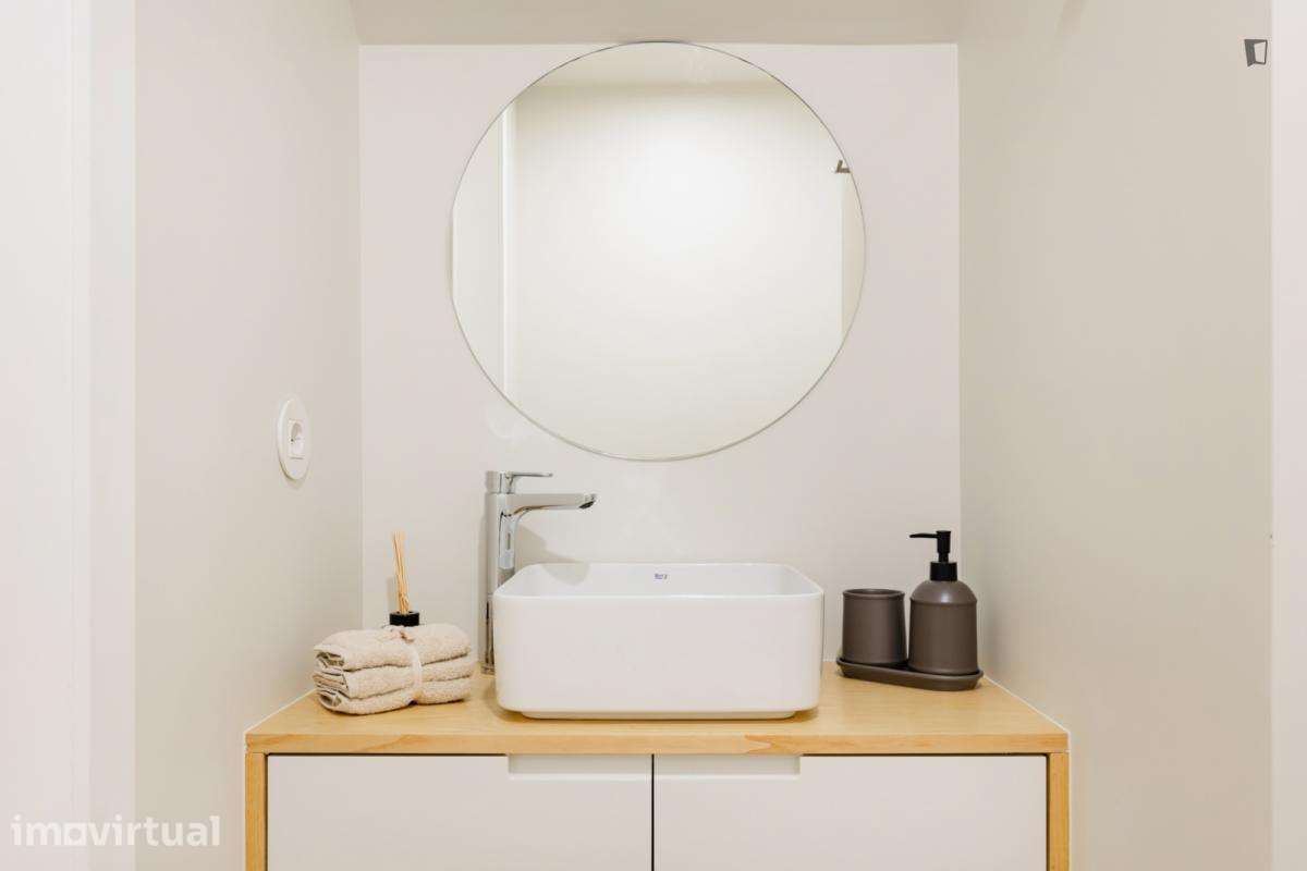 Apartamento com 1 quartos - localizado em Massarelos Porto - Grande imagem: 3/45