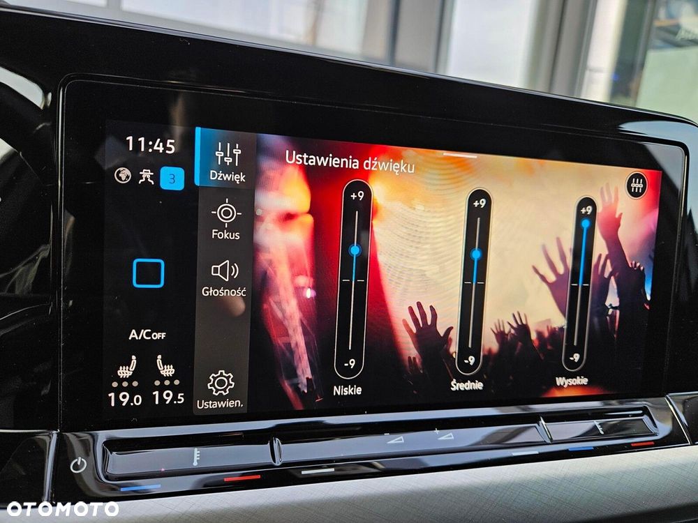 Volkswagen Golf - 22