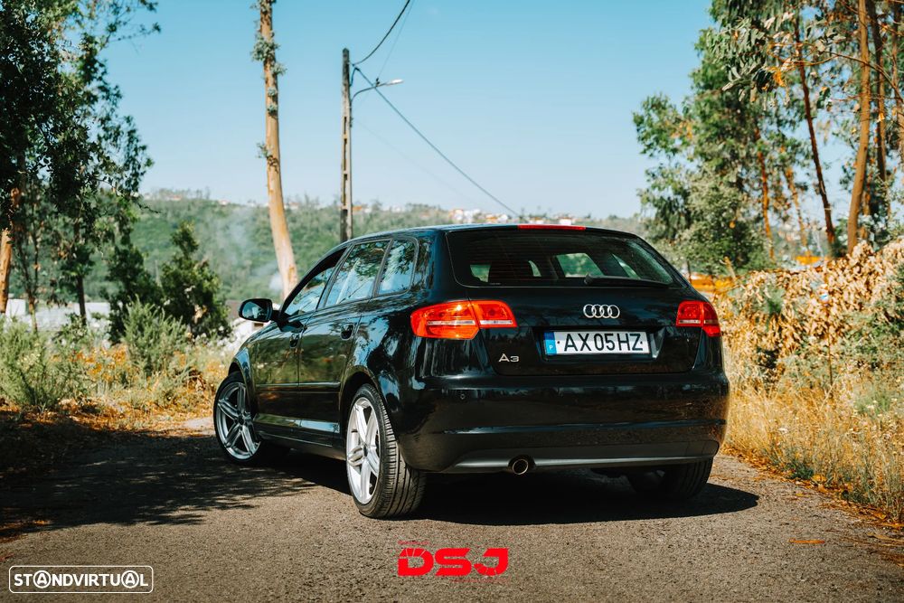 Audi A3 Sportback 1.6 TDI DPF S tronic S line Sport Pack - 2